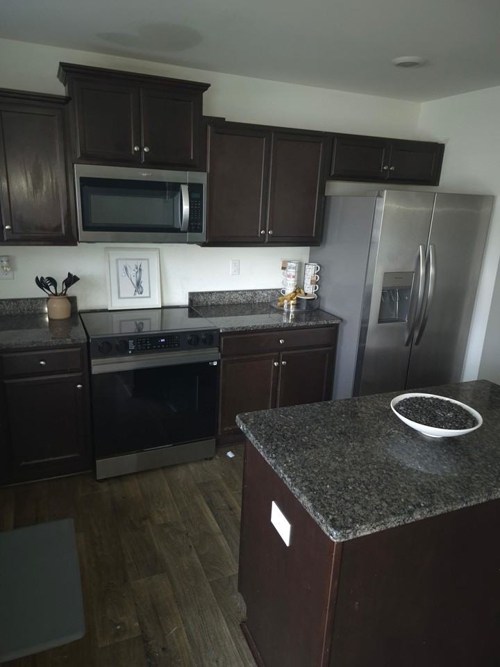 Elmwood Pond Ct - Photo 6 of 13