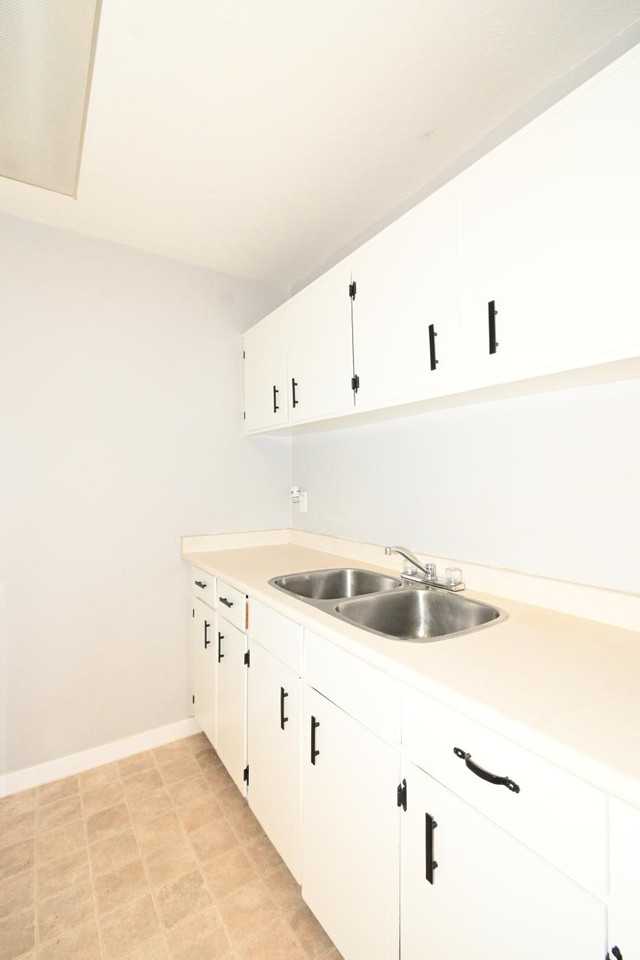 4280 Quentin Ave - Photo 3 of 10