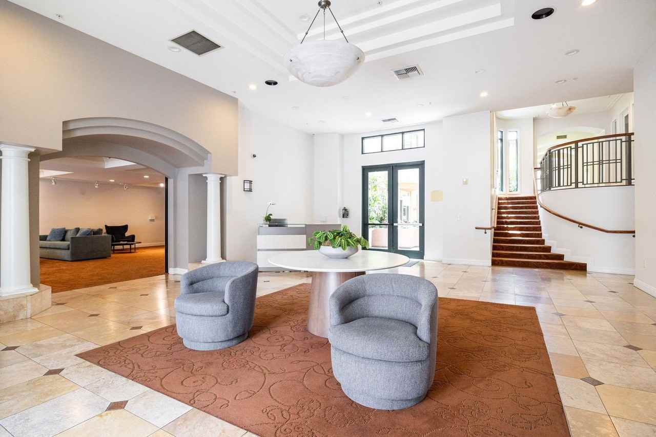 2419 5th Ave #1335156P - Photo 4 of 25