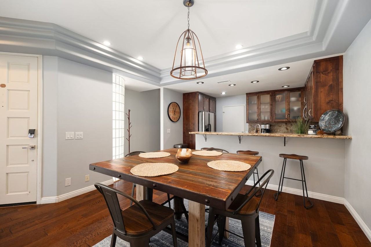 1079 Sapphire St #1335165P - Photo 6 of 27