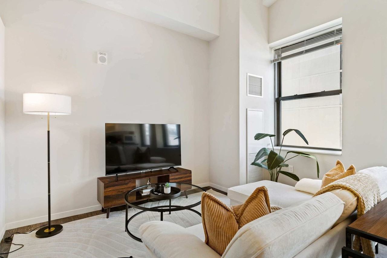 309 Vine Street - Photo 4 of 50