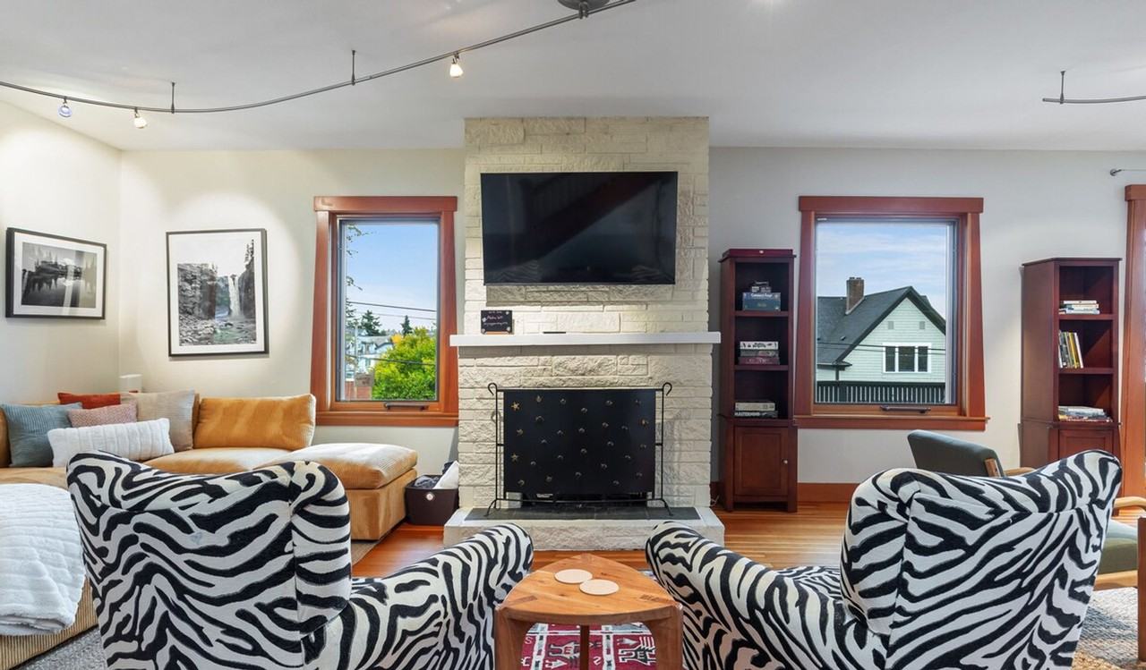 173 Aloha St #1339899P - Photo 3 of 50