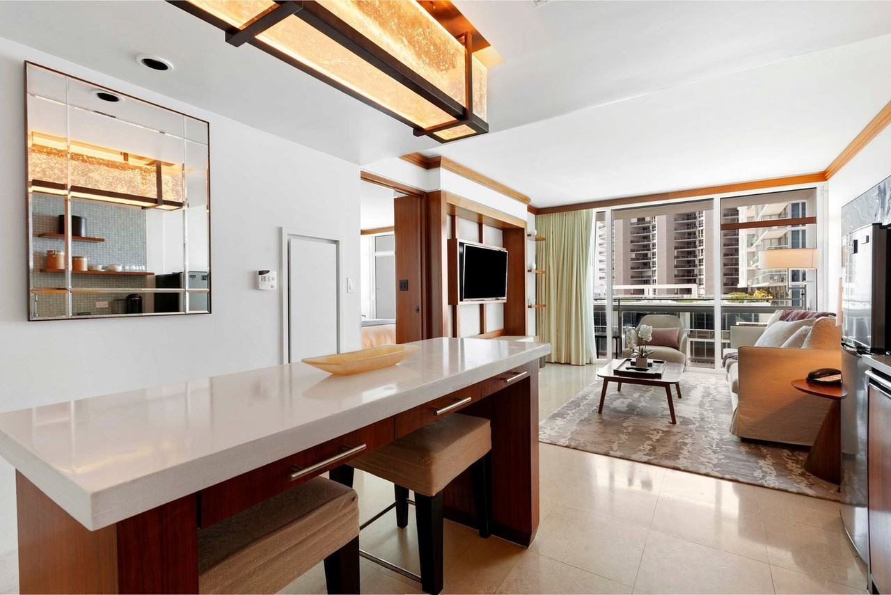 6801 Collins Ave #1286895P - Photo 3 of 14