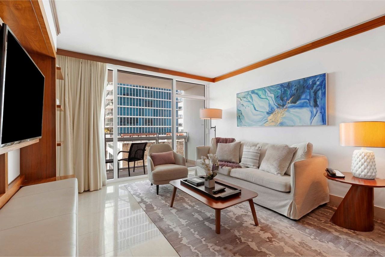 6801 Collins Ave #1286895P - Photo 5 of 14