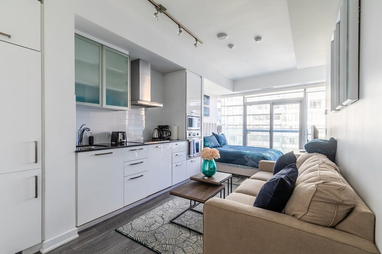 3 Bremner Blvd #1467381P - Photo 3 of 22