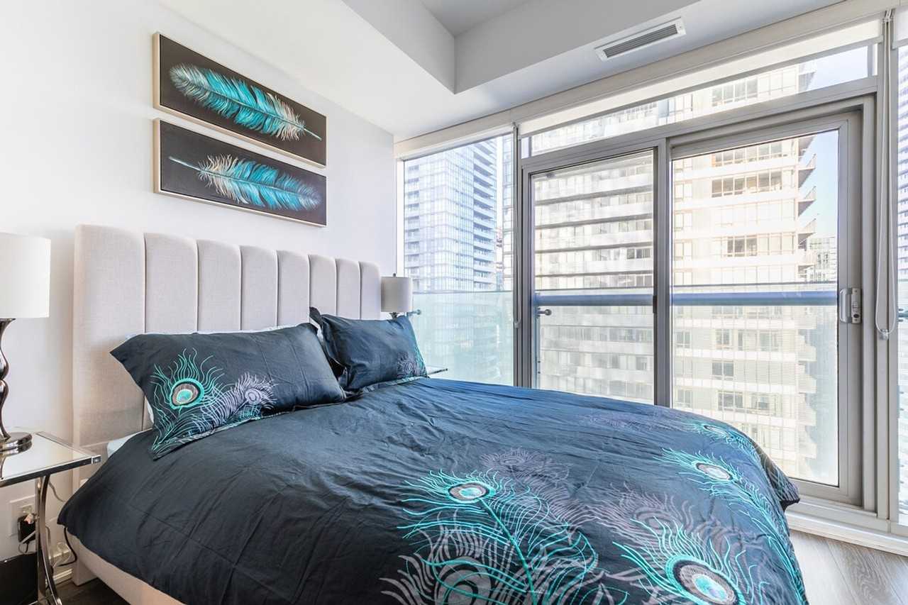 3 Bremner Blvd #1467381P - Photo 7 of 22