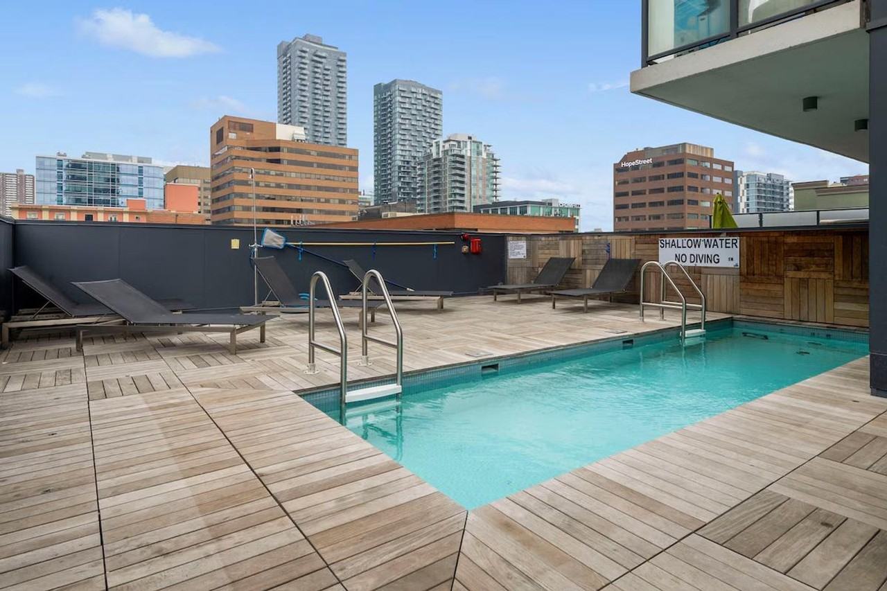 1010 6 St Sw #1345879P - Photo 4 of 49