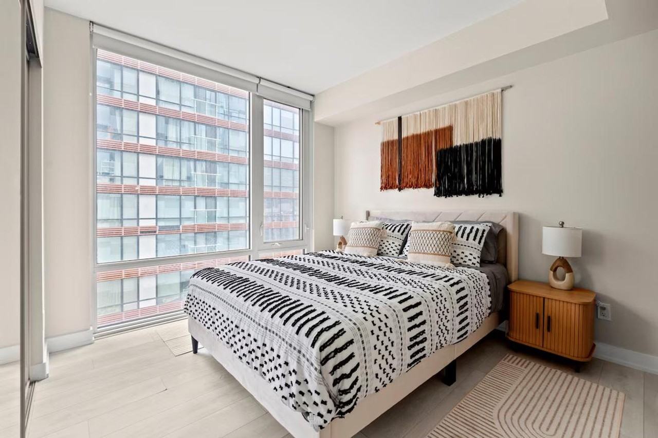 501 Yonge Street - Photo 7 of 19