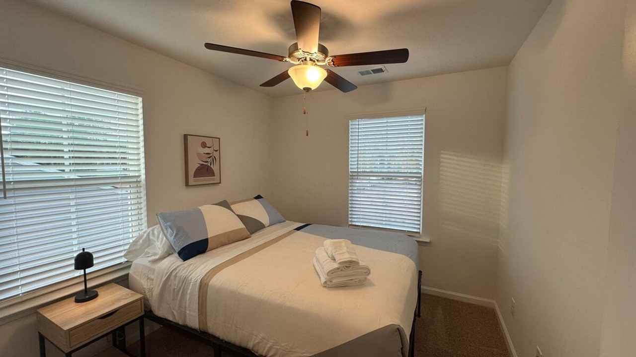 157 Roxanne Dr #1344194P - Photo 2 of 18