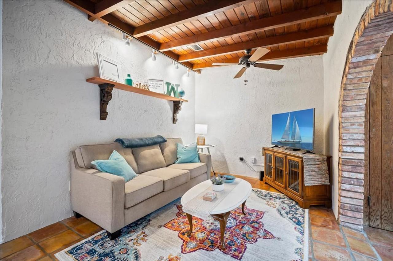 408 Harrison Ave #1346830P - Photo 3 of 32