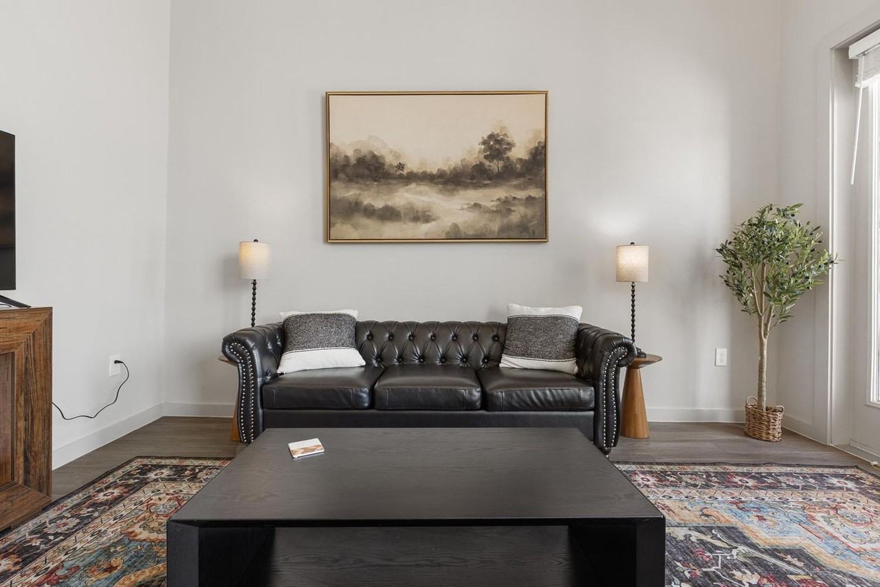 5820 1/2 Cameron Rd #1295731P - Photo 3 of 45