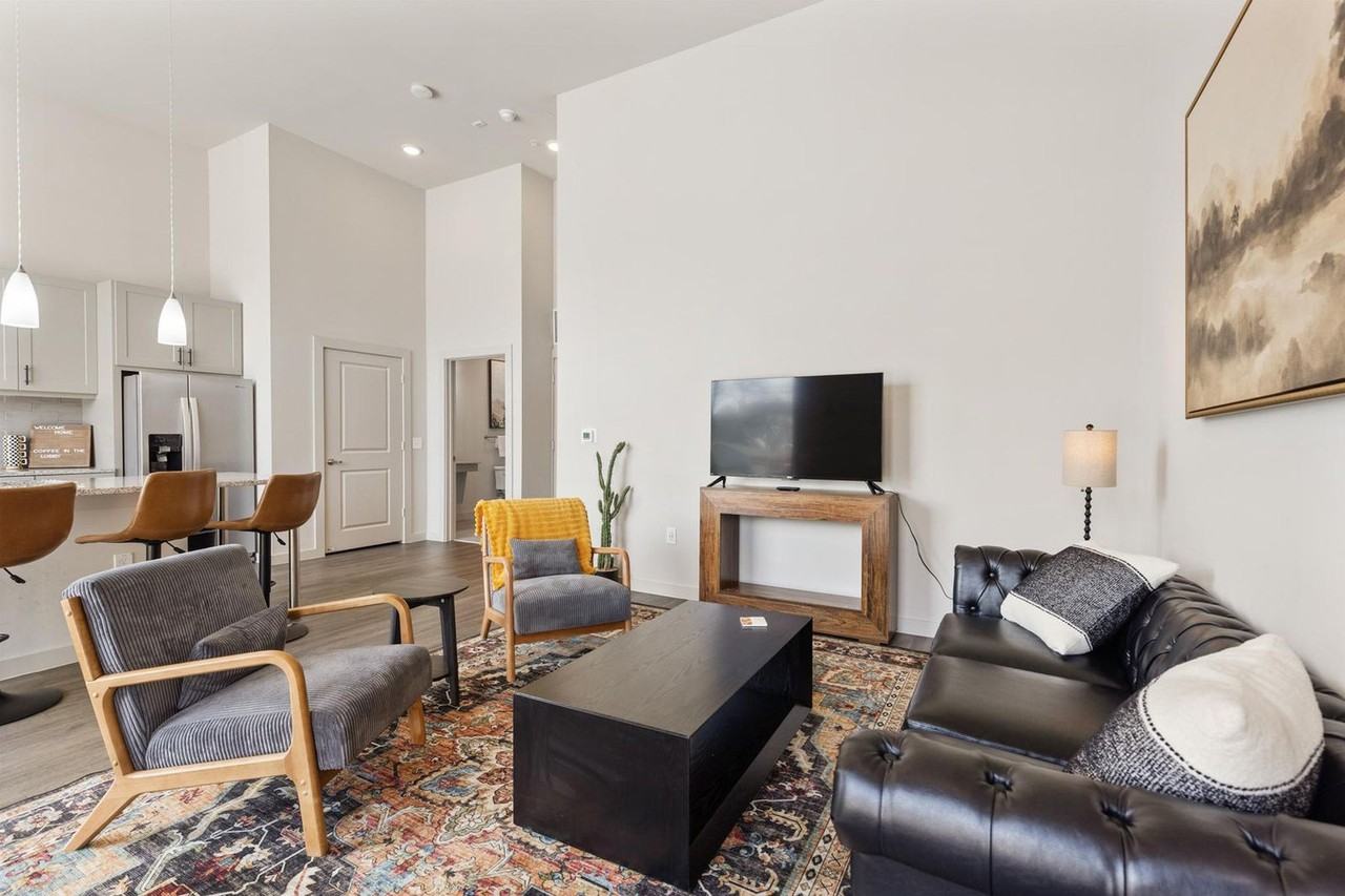 5820 1/2 Cameron Rd #1295731P - Photo 4 of 45