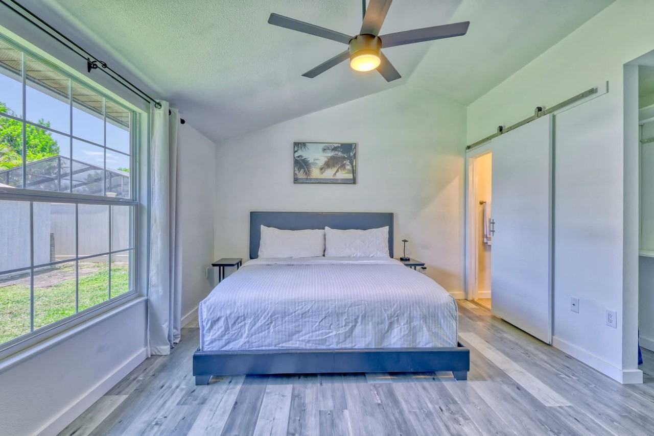 6709 35th Ave W #1346494P - Photo 2 of 9