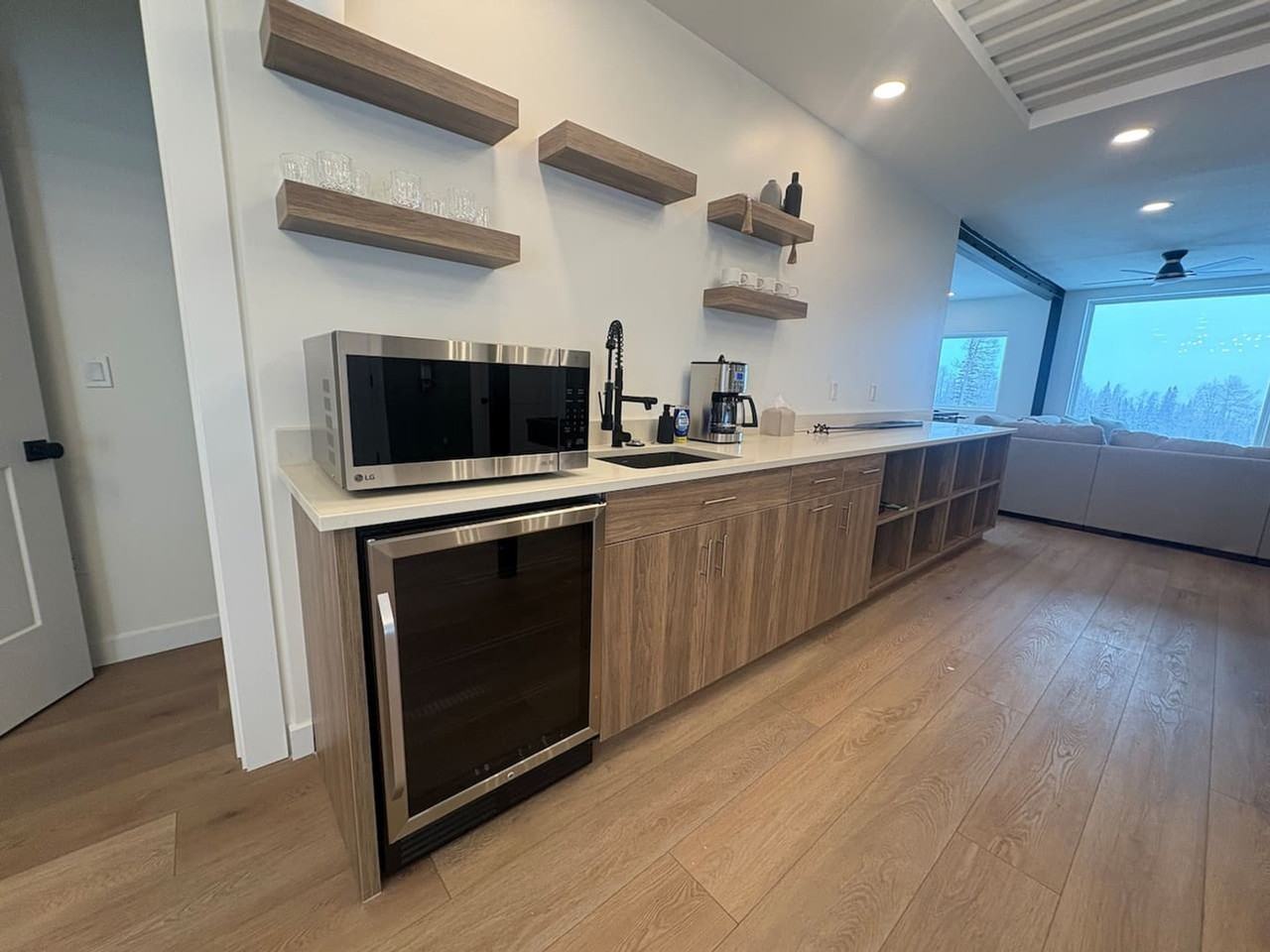 220 Circle Dr #1249883P - Photo 2 of 50