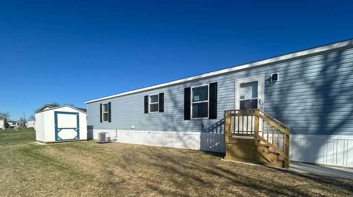 29773 West Deerfield Court #124