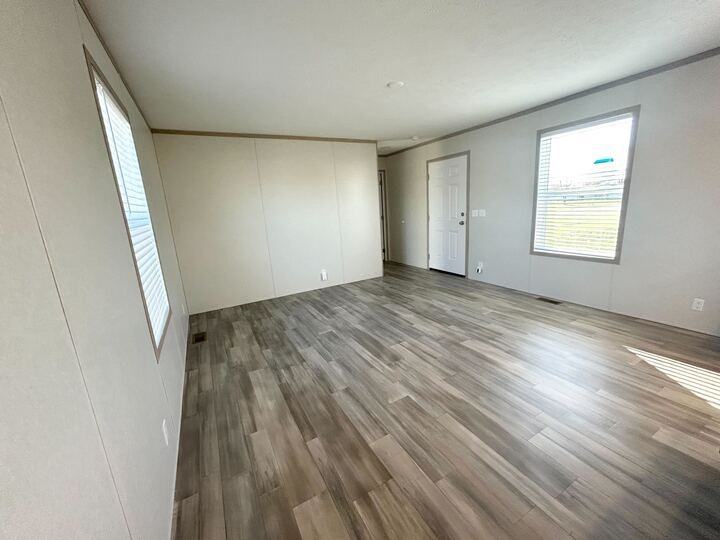 29773 W Deerfield Ct #124 - Photo 7 of 22