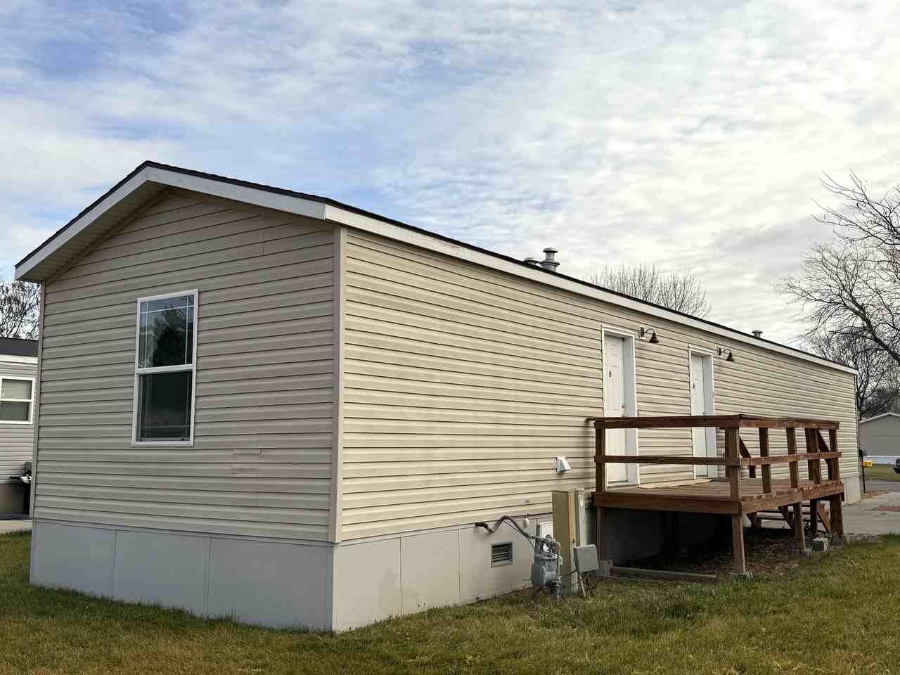 04 Northglen Drive #4NG - Photo 2 of 25