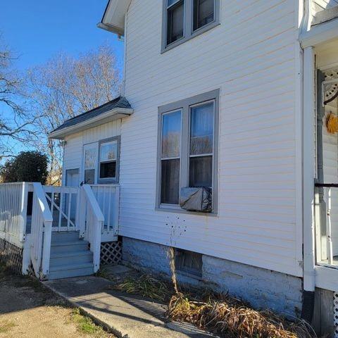 211 East Main Street - Photo 3 of 15