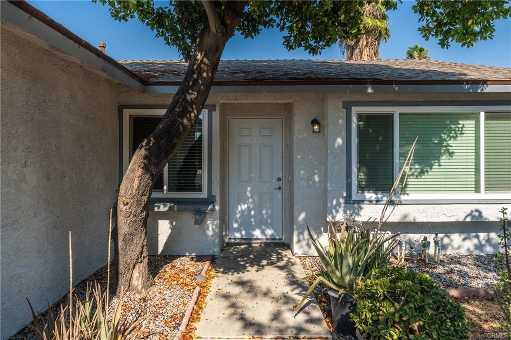 910 Marlyce Lane - Photo 2 of 5