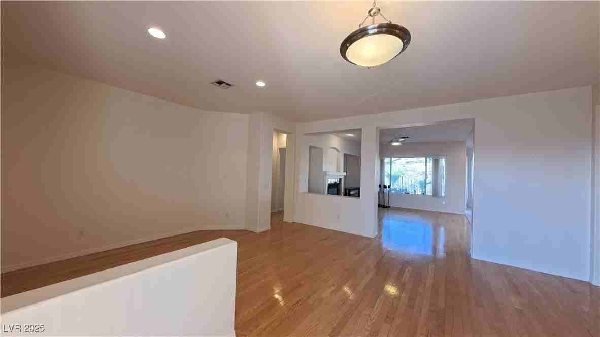 2882 Olivia Heights Ave - Photo 5 of 39