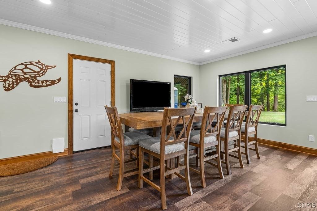 7643 Mill Road - Photo 2 of 31