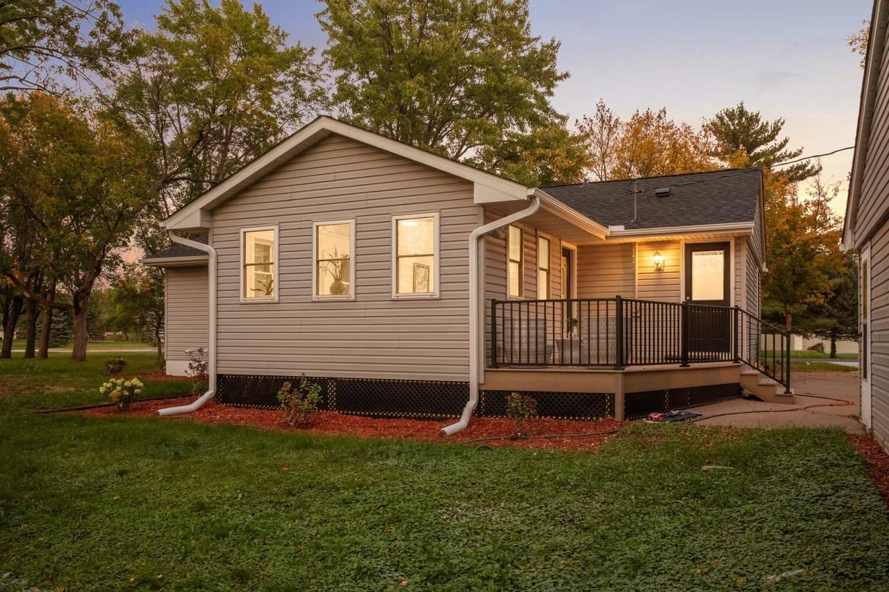 15240 Kangaroo Street Northwest - Photo 2 of 33