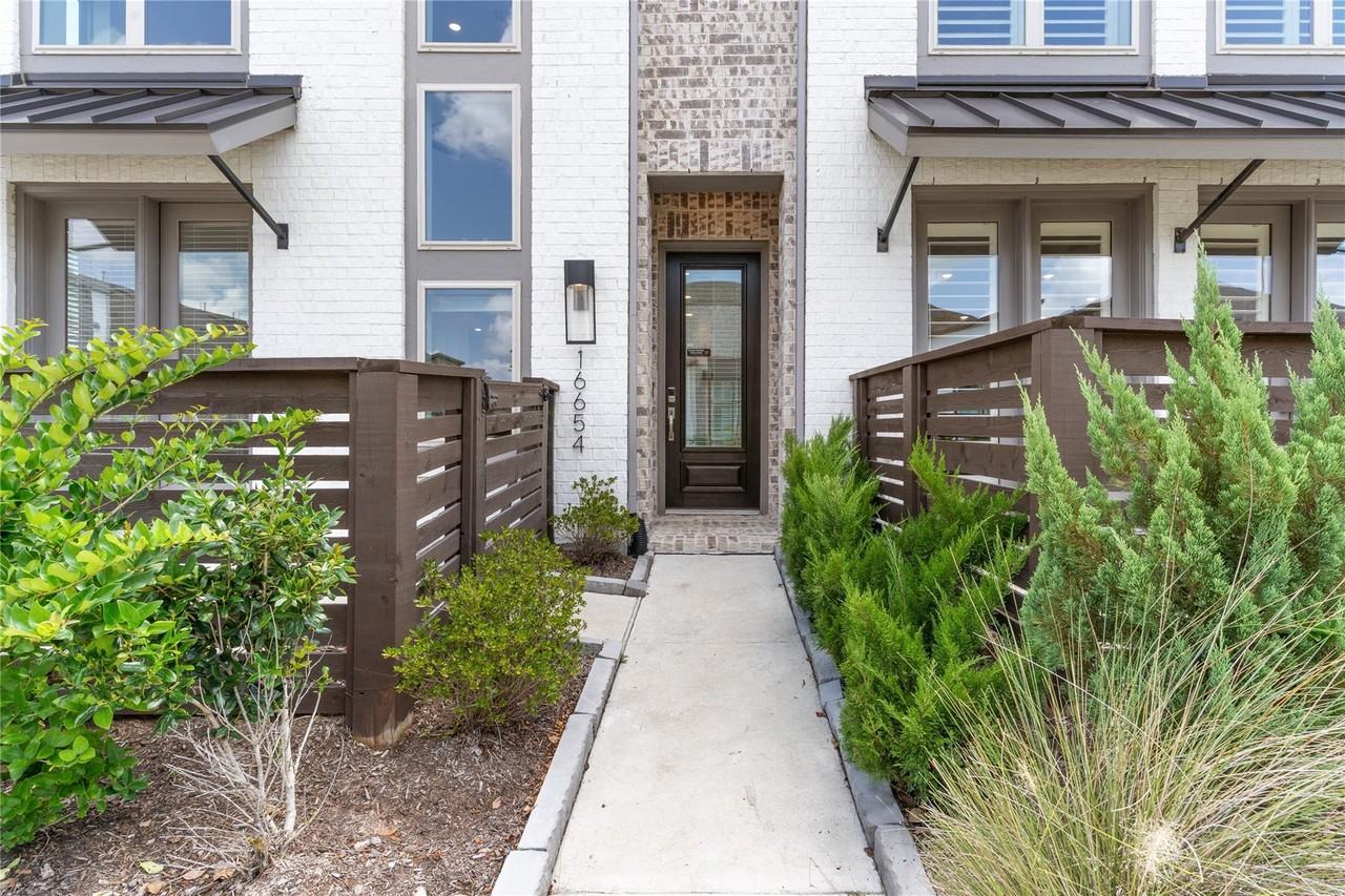 16654 Texas Hill Country Rd - Photo 2 of 30