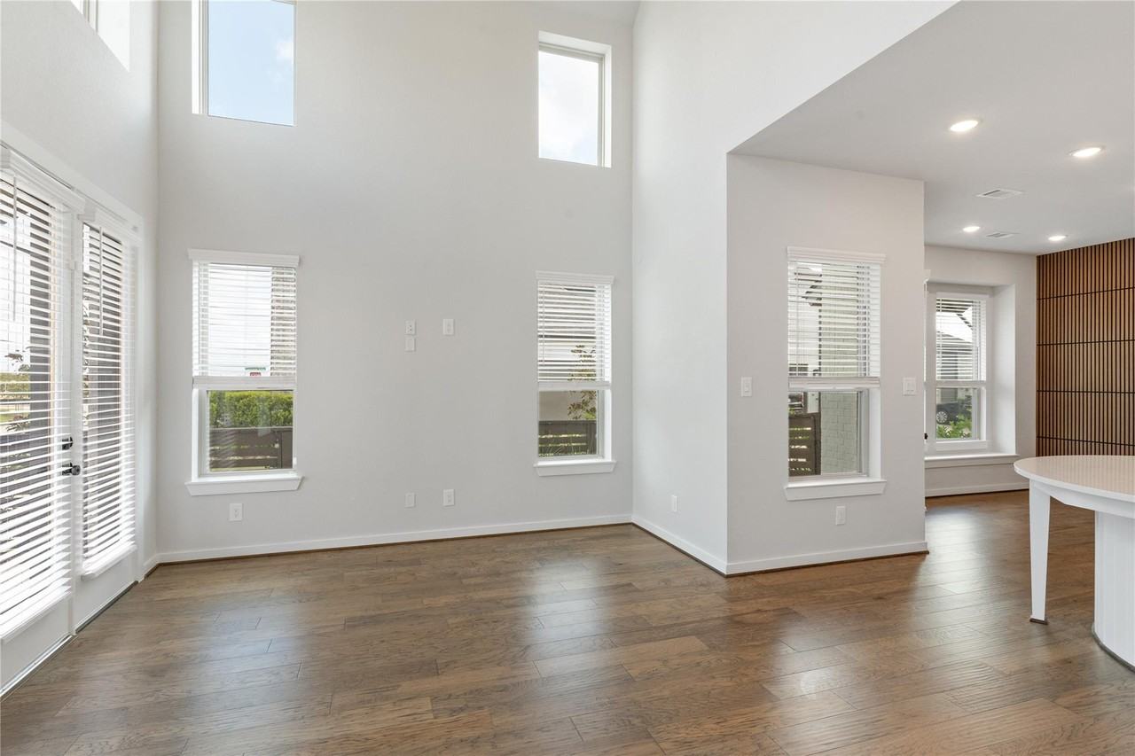 16654 Texas Hill Country Rd - Photo 5 of 30