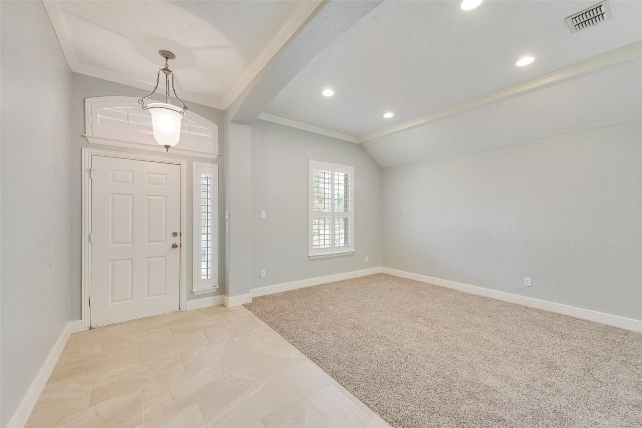 5218 Hopewell Dr - Photo 7 of 28