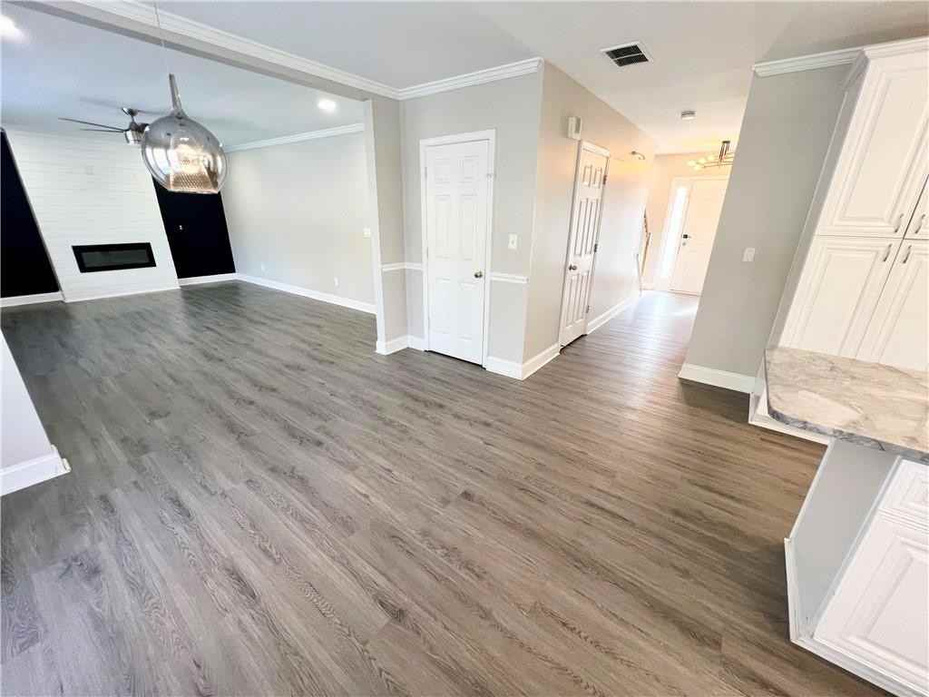 949 Pennsylvania Run Northeast - Photo 6 of 45