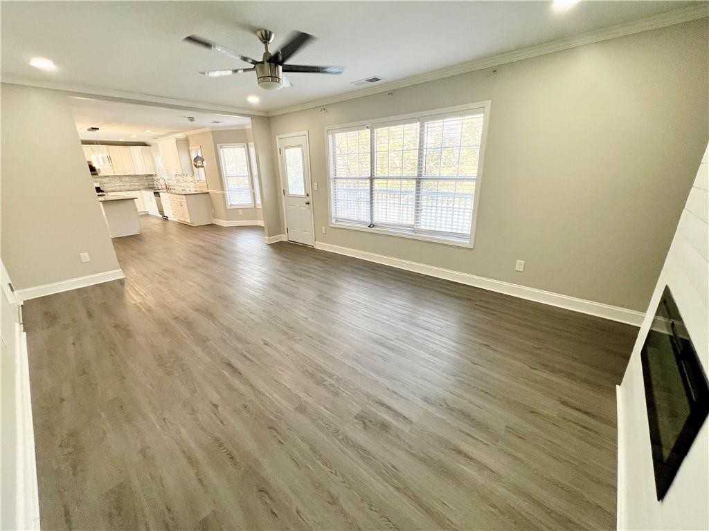 949 Pennsylvania Run Northeast - Photo 7 of 45