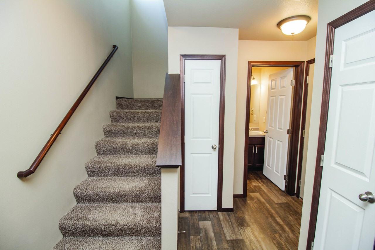 West Pointe Commons - Photo 6 of 14