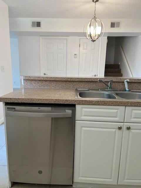 8285 Severn Dr - Photo 7 of 23