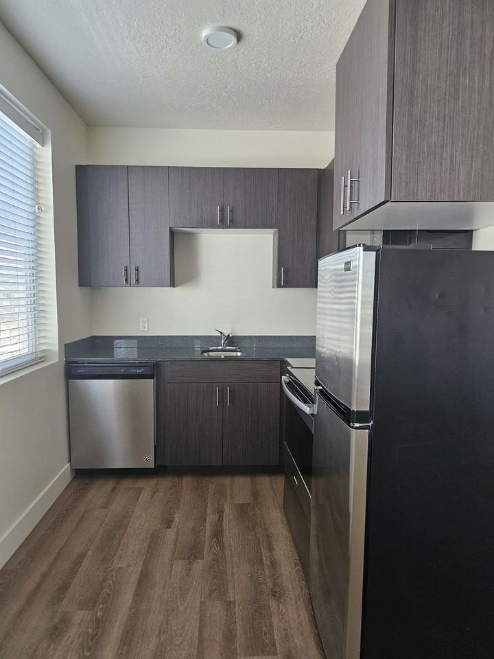 9th Station - Photo 5 of 27