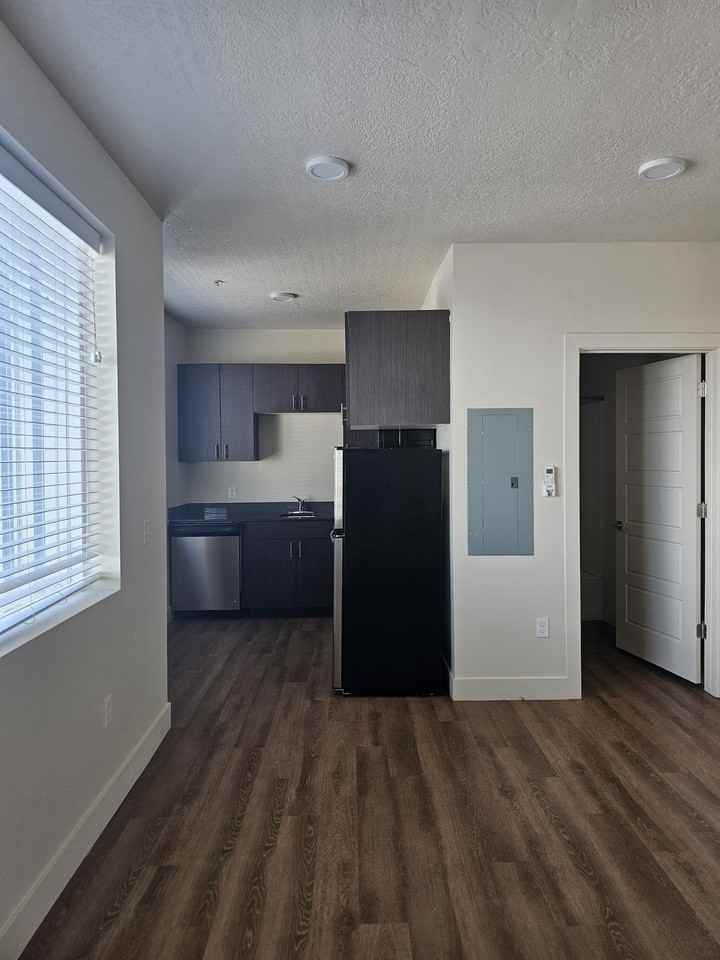 9th Station - Photo 7 of 27