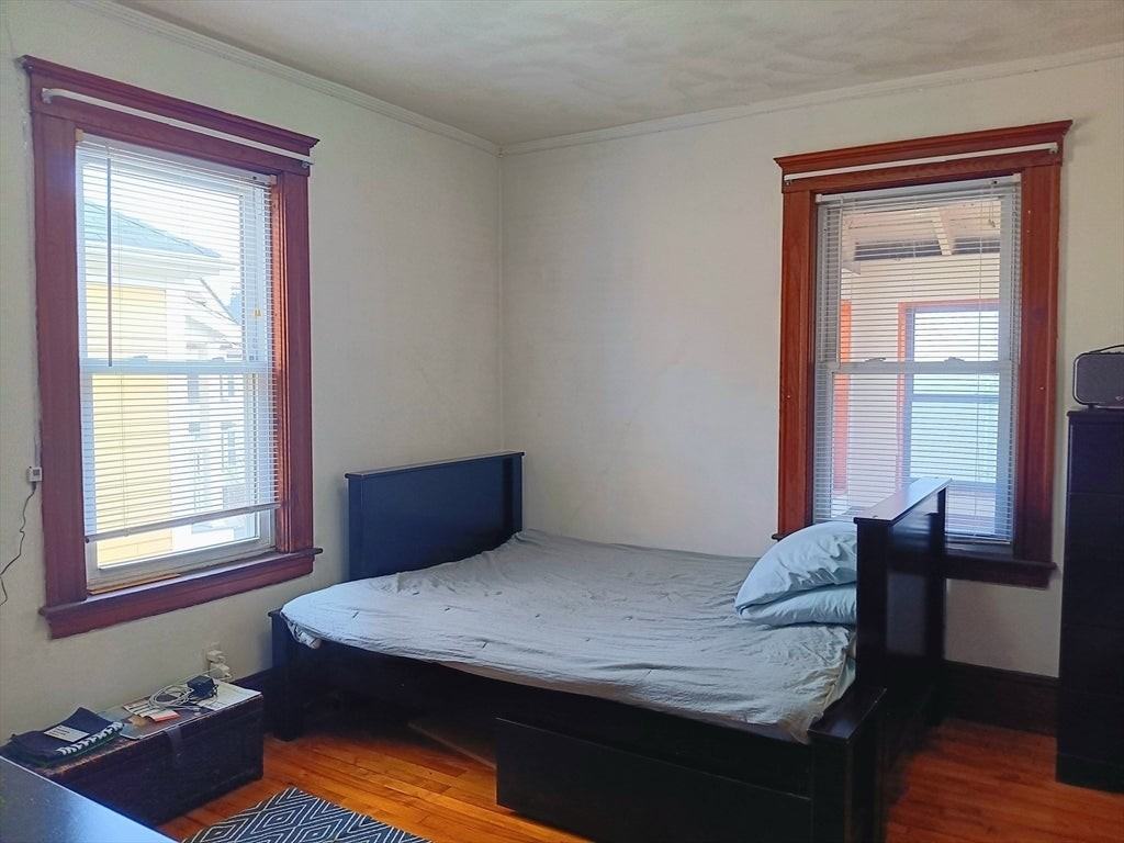 44 Glencoe Street - Photo 4 of 11