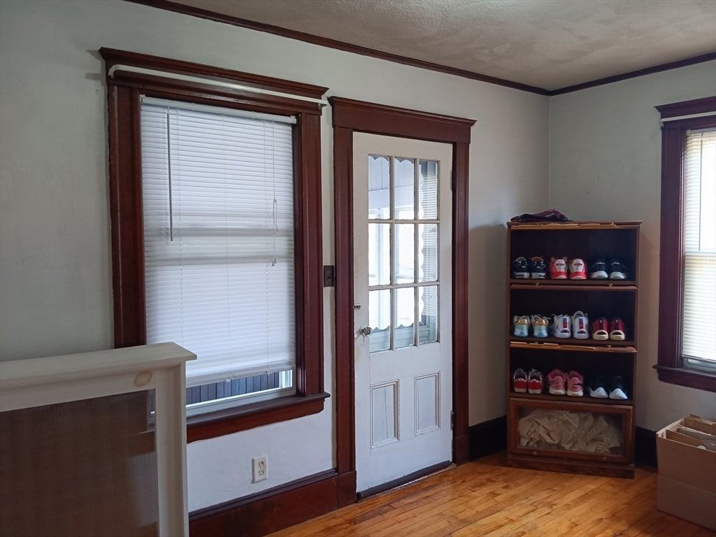 44 Glencoe Street - Photo 6 of 11