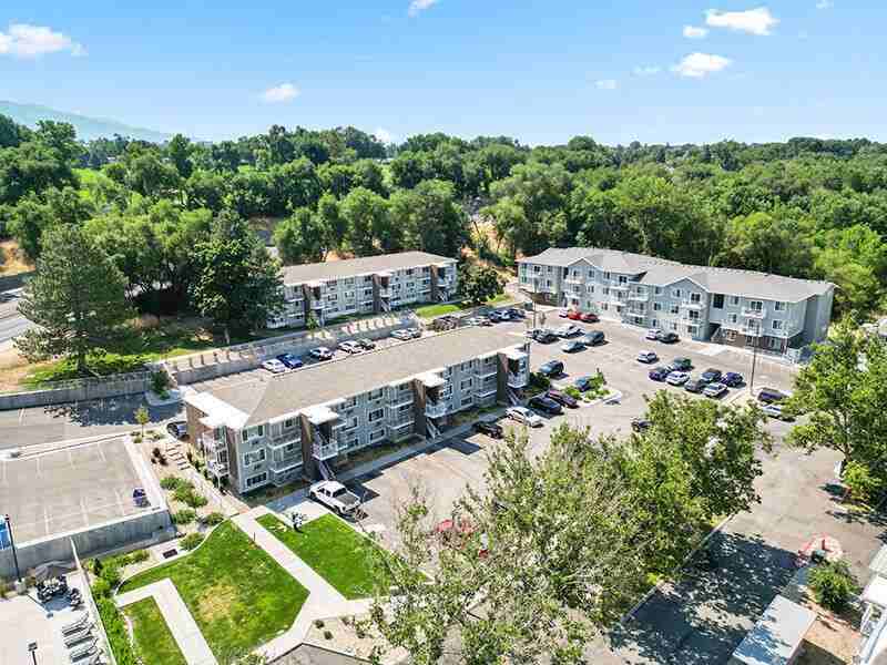 Greenhill - Photo 3 of 38