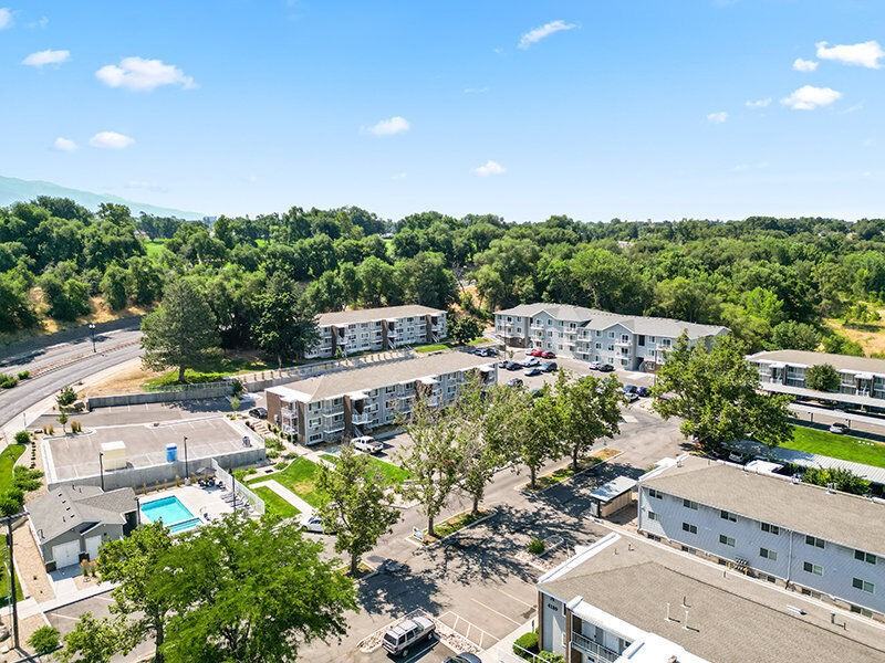 Greenhill - Photo 4 of 38