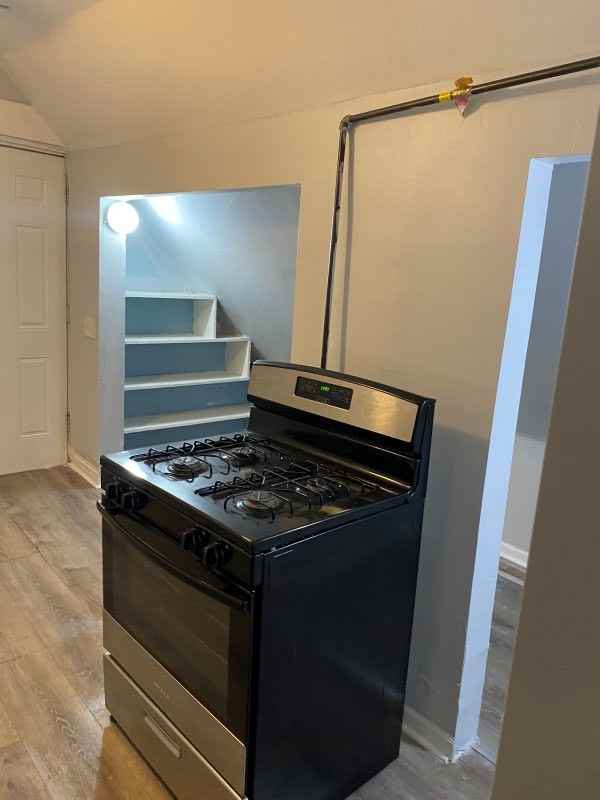 1340 East 76th Street - Photo 4 of 10