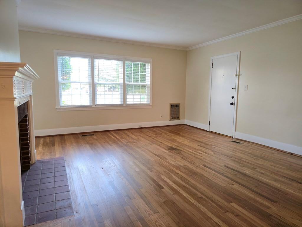 800 Thornton Place - Photo 4 of 12