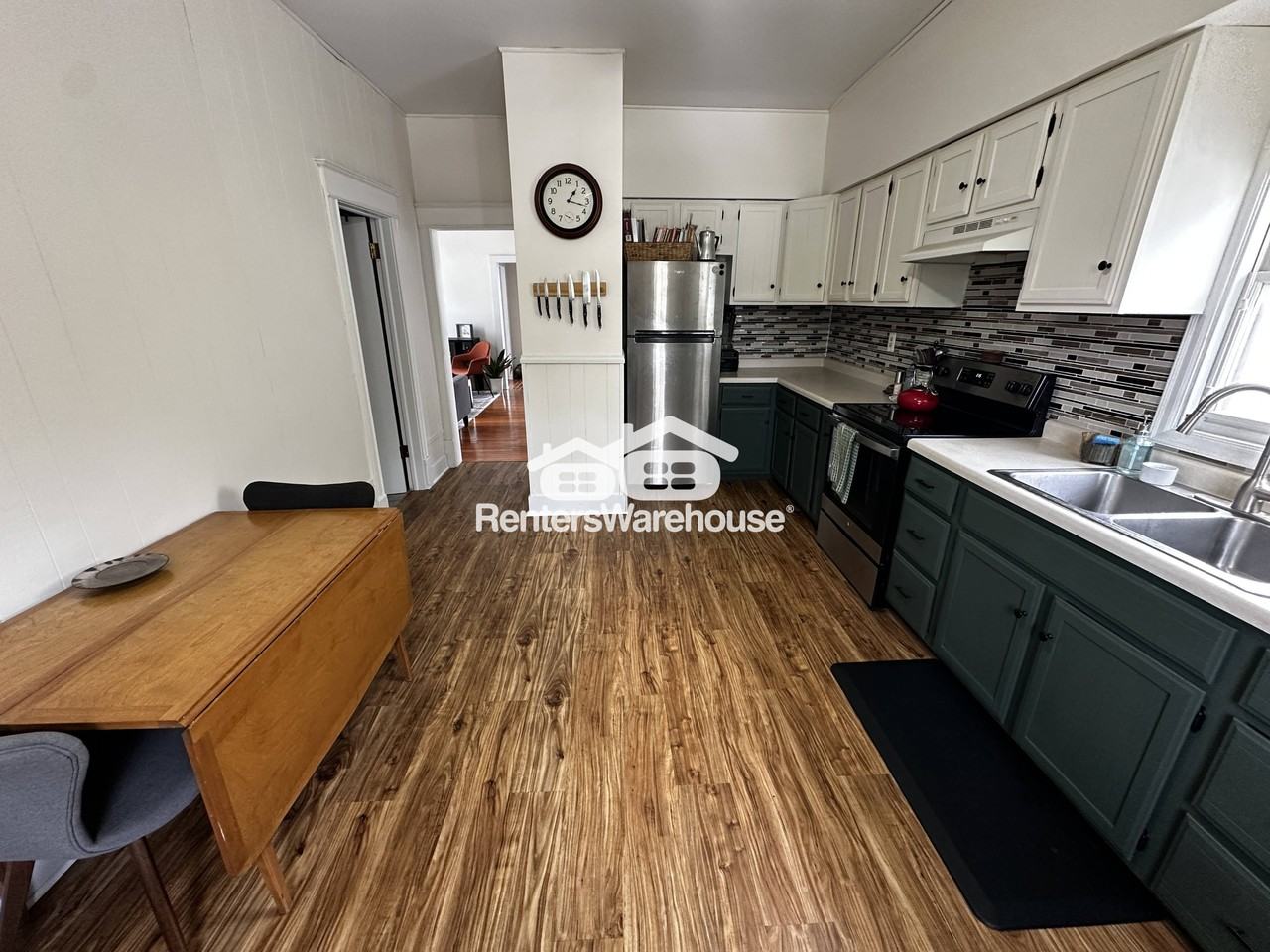 1049 7th St W #2 - Photo 7 of 8