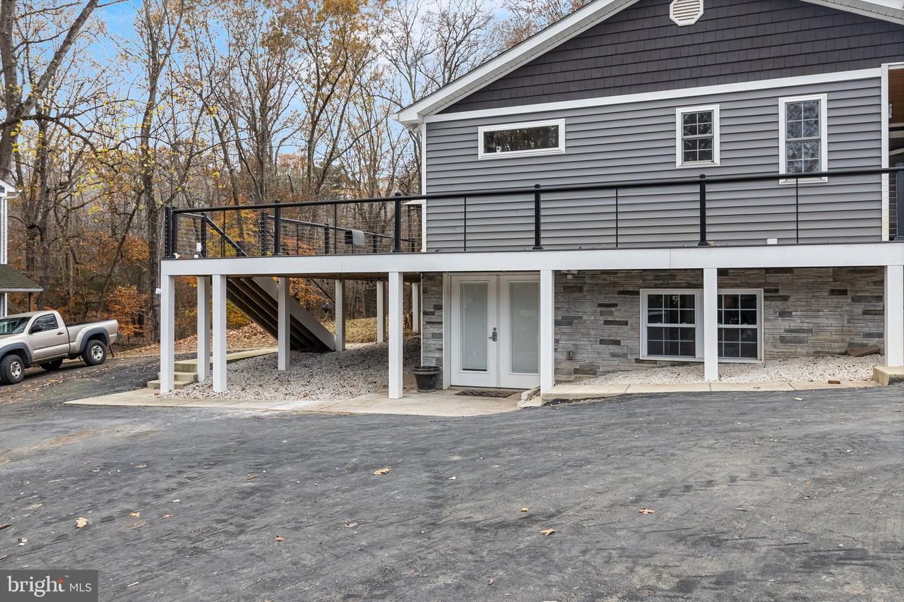 8325 Abc Farm Place - Photo 2 of 20