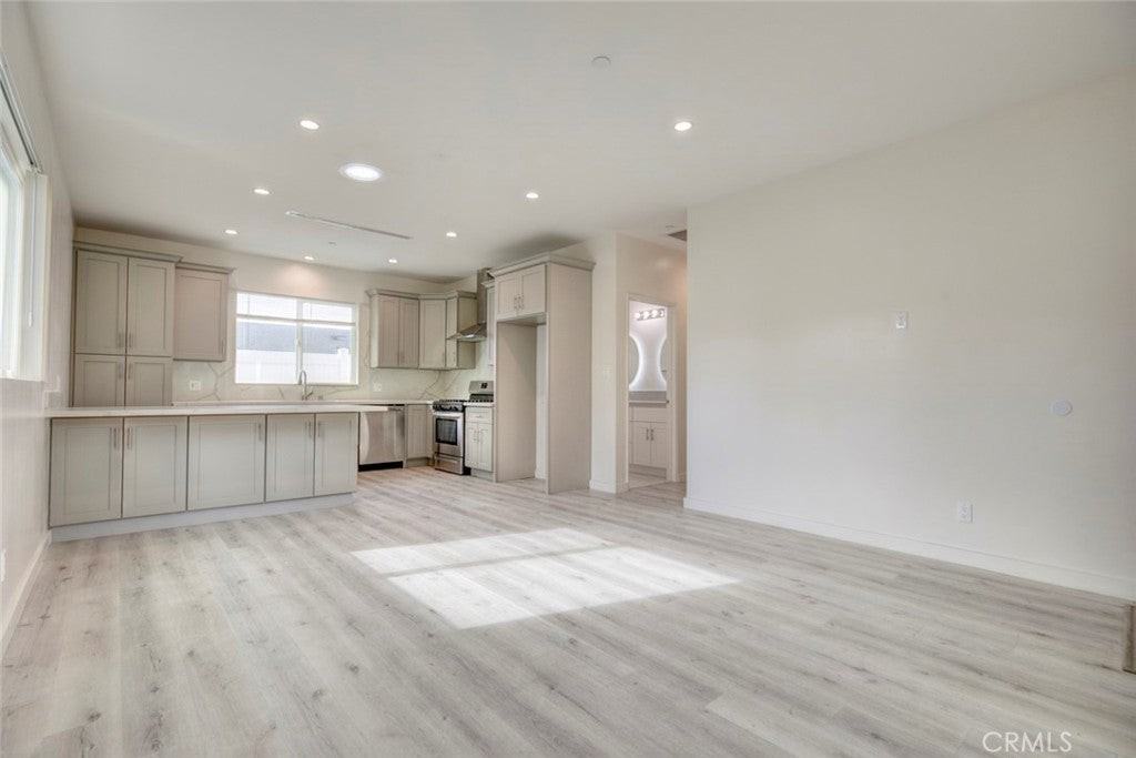 10343 Jardine Ave - Photo 5 of 23