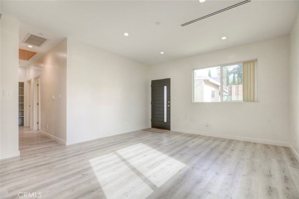 10343 Jardine Ave - Photo 6 of 23