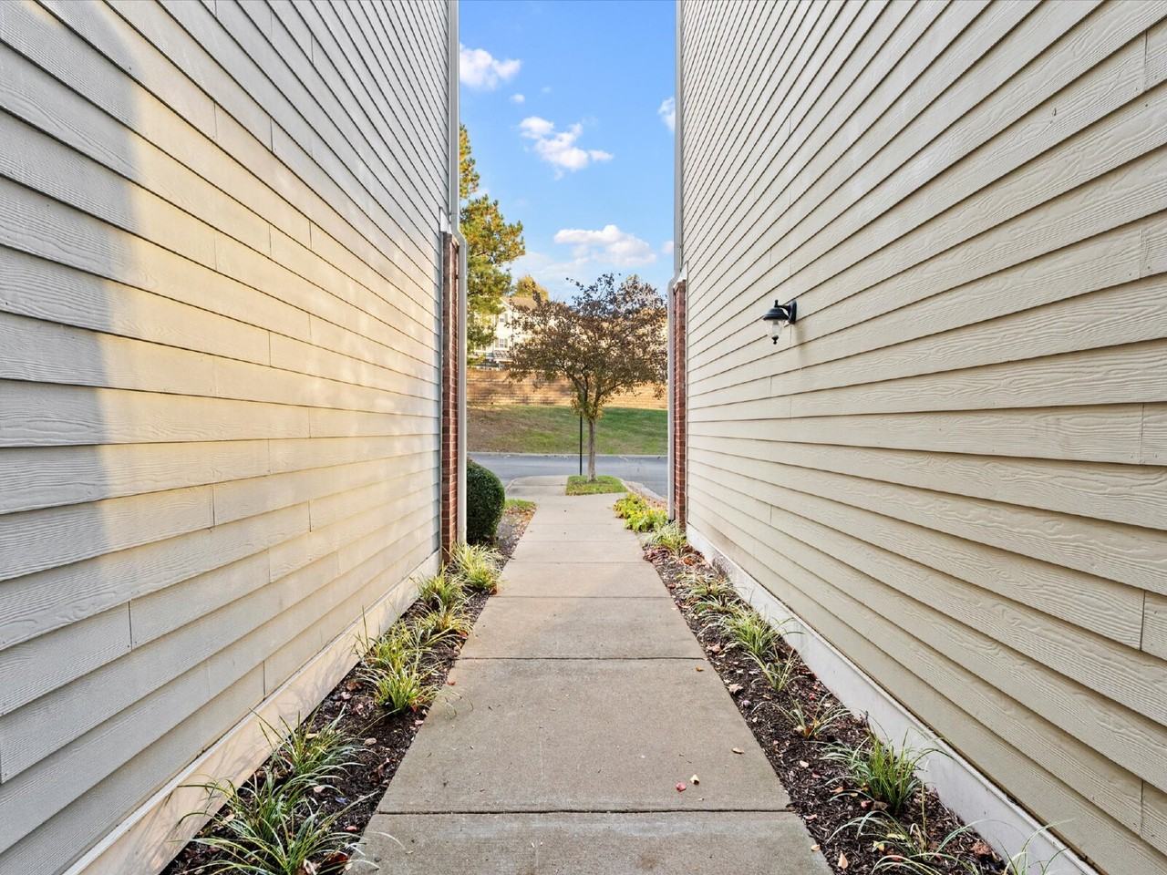 704 Bristol Village Dr #204 - Photo 2 of 33