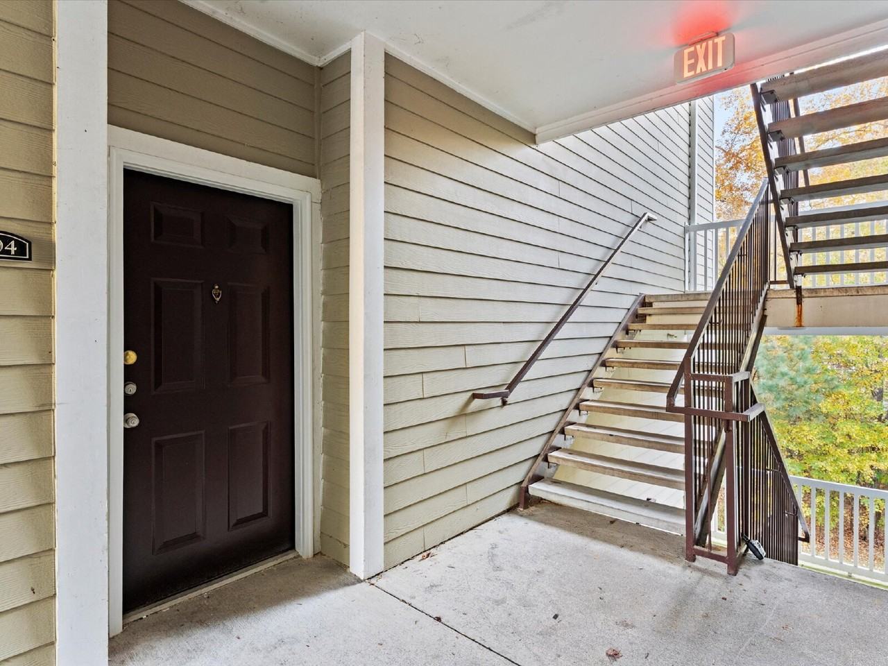 704 Bristol Village Dr #204 - Photo 4 of 33