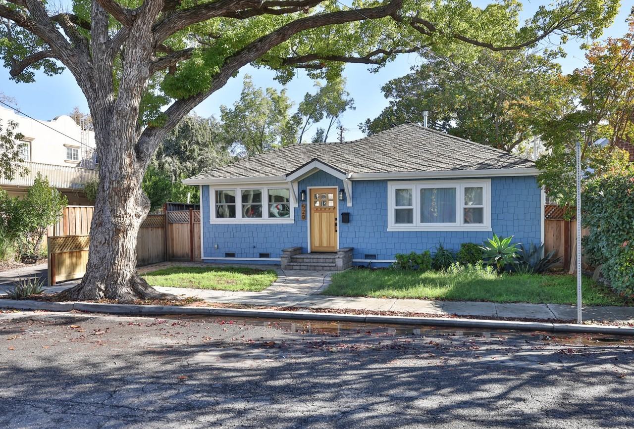 520 Camino Dr - Photo 2 of 19