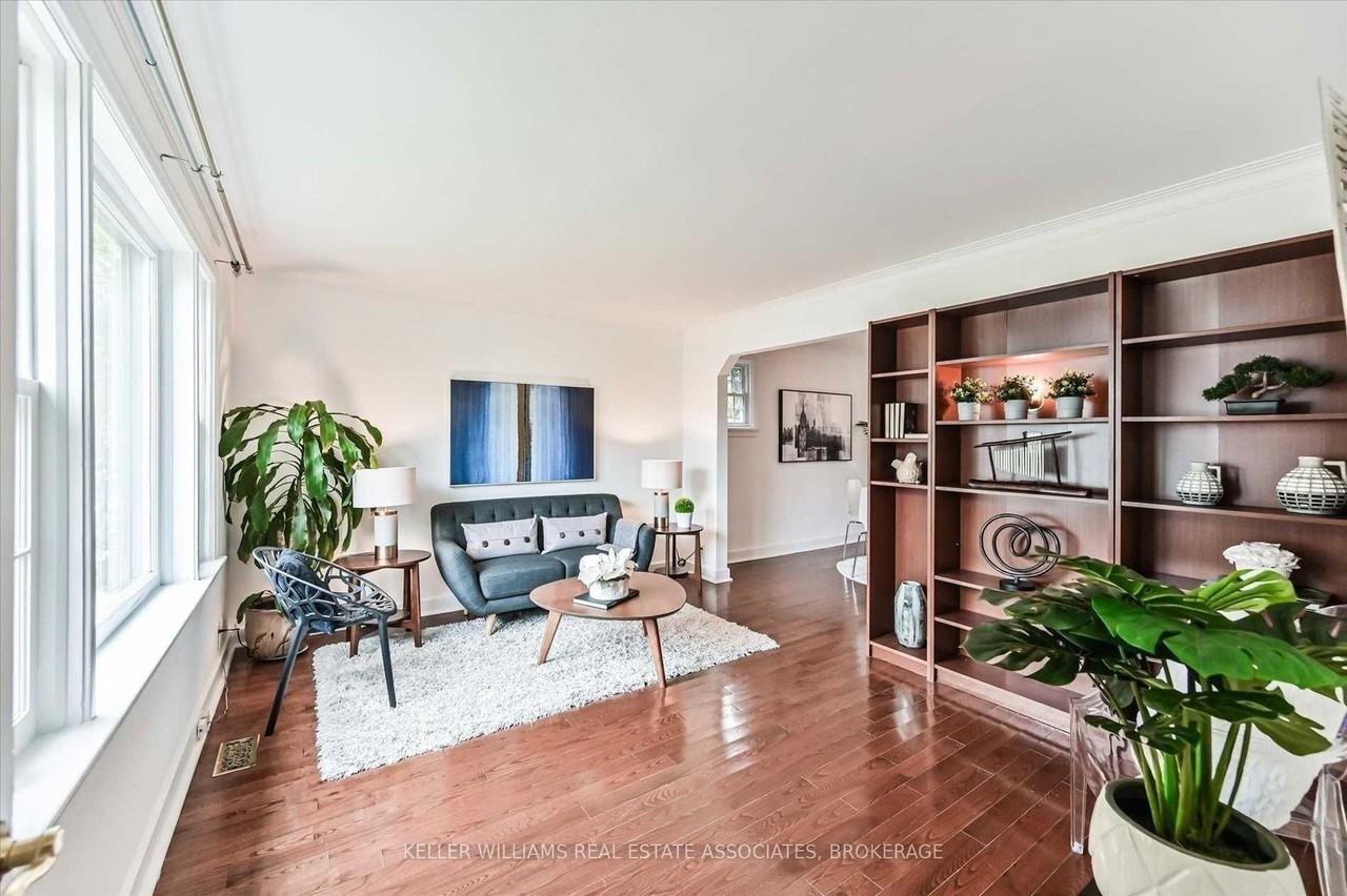 40 Plaxton Drive - Photo 7 of 22