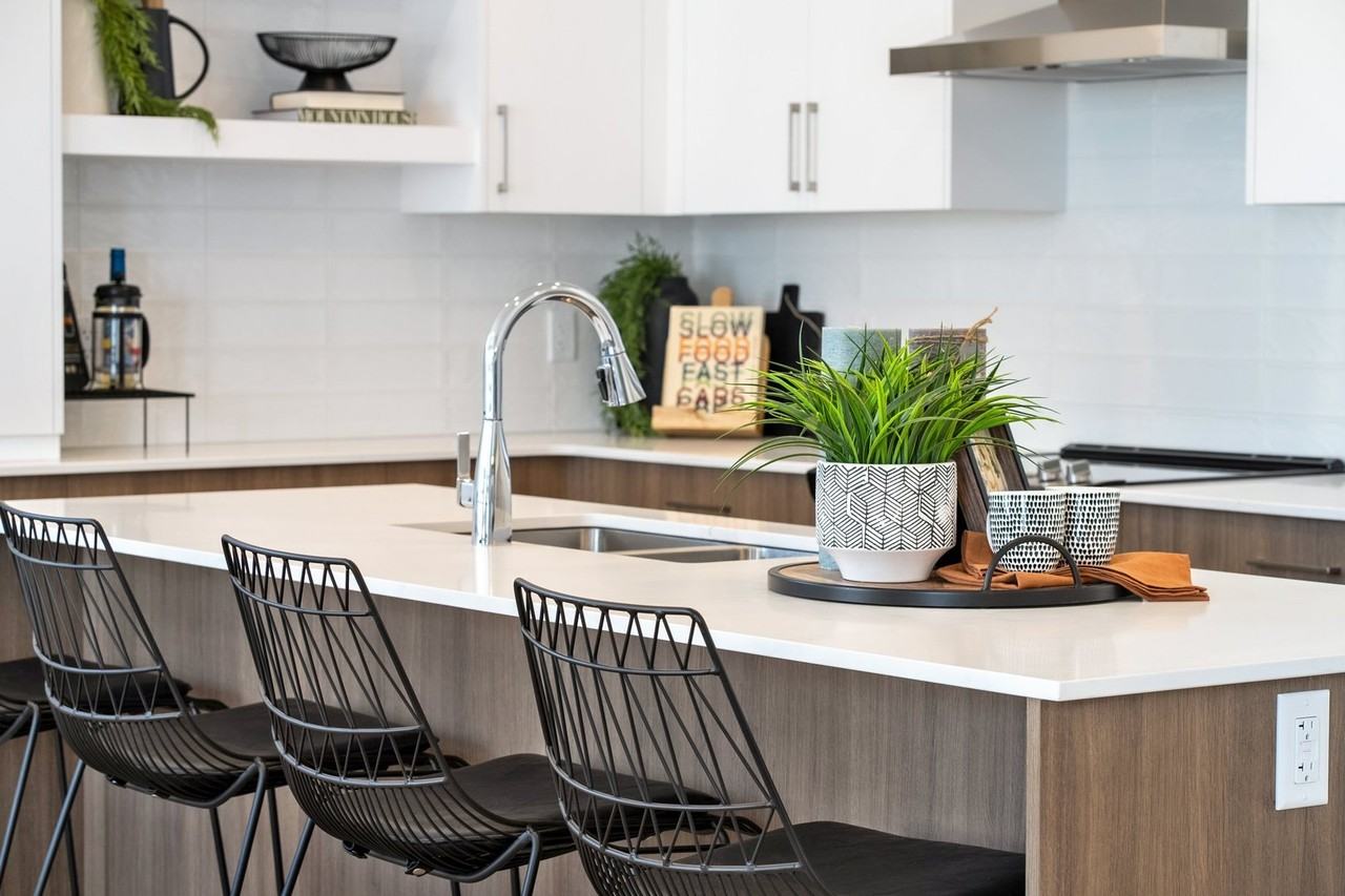 2202 77 St Sw - Photo 6 of 34